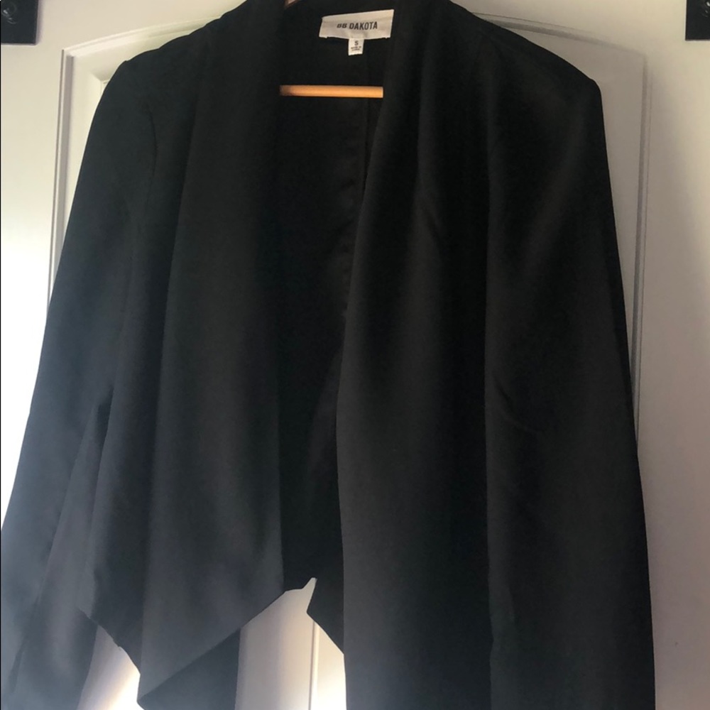 BB Dakota Black drape front jacket